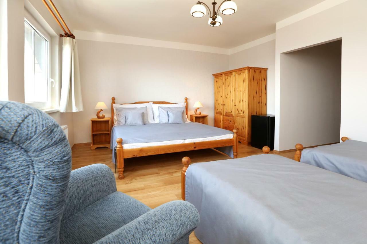 Hotel Zámeček Janovičky Broumov Esterno foto